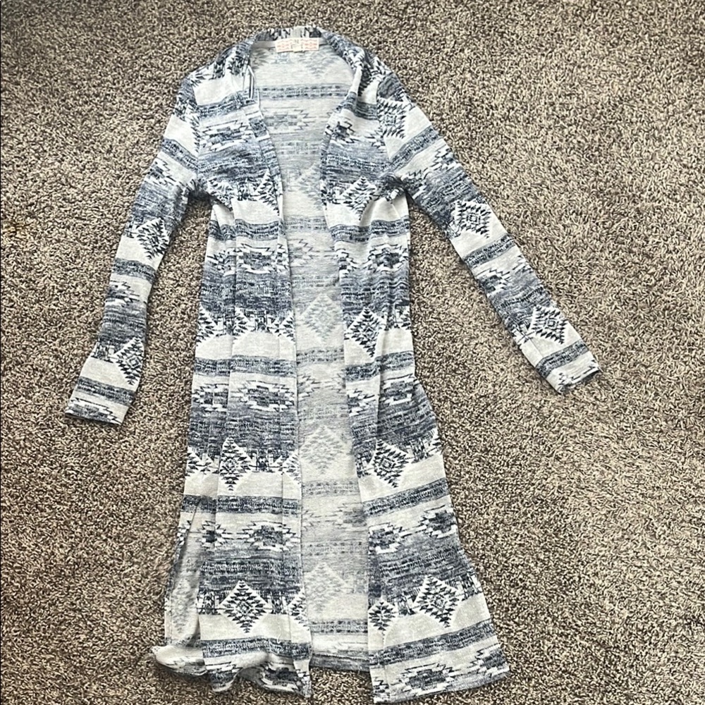 Pink Republic Black and White Long Sleeve Casual Cardigan